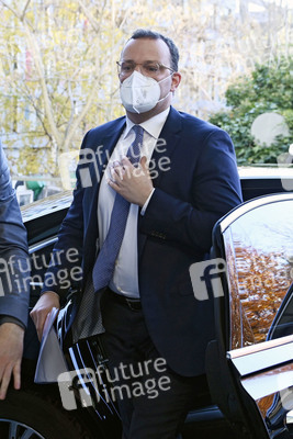Pressekonferenz zum Impfen mit Moderna und BioNTech in Berlin