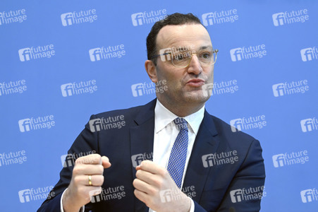 Pressekonferenz zum Impfen mit Moderna und BioNTech in Berlin