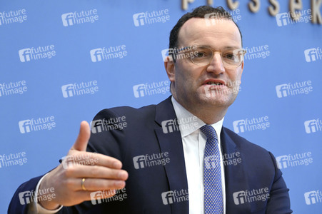 Pressekonferenz zum Impfen mit Moderna und BioNTech in Berlin