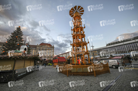 Weihnachtsmarkt-Aus in Dresden