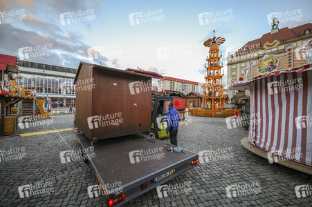 Weihnachtsmarkt-Aus in Dresden