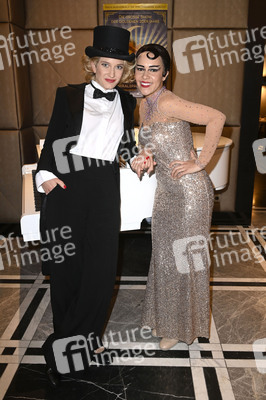 Pressekonferenz zur neu überarbeiteten Revue 'Berlin Berlin' in Berlin