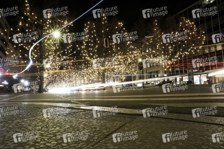 Weihnachtsbeleuchtung am Kudamm in Berlin