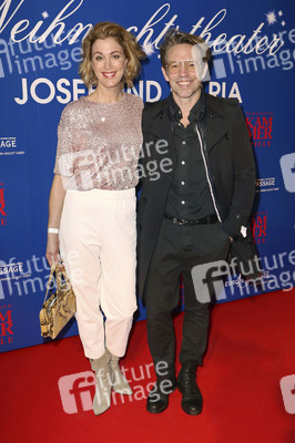 Theaterpremiere 'Josef und Maria' in Hamburg