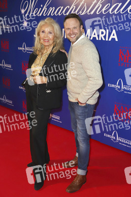 Theaterpremiere 'Josef und Maria' in Hamburg