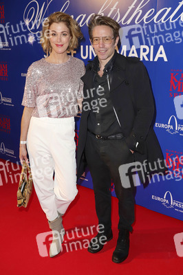 Theaterpremiere 'Josef und Maria' in Hamburg