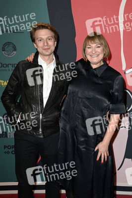 Musicalpremiere 'Ku'damm 56 - Das Musical' in Berlin
