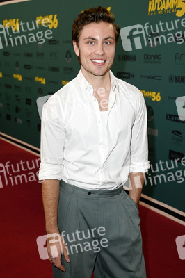 Musicalpremiere 'Ku'damm 56 - Das Musical' in Berlin