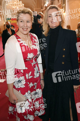 Musicalpremiere 'Ku'damm 56 - Das Musical' in Berlin
