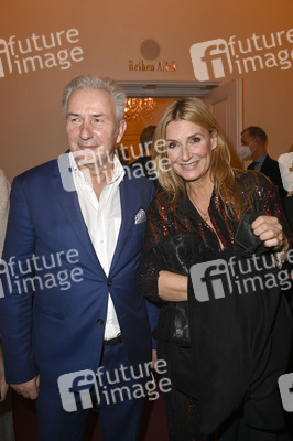 Musicalpremiere 'Ku'damm 56 - Das Musical' in Berlin
