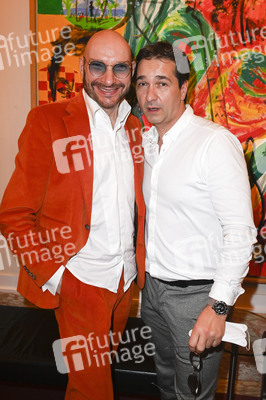 Musicalpremiere 'Ku'damm 56 - Das Musical' in Berlin