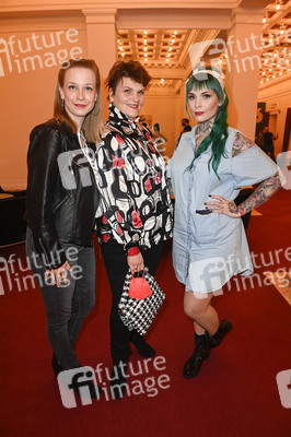 Musicalpremiere 'Ku'damm 56 - Das Musical' in Berlin