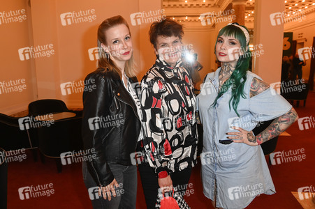 Musicalpremiere 'Ku'damm 56 - Das Musical' in Berlin