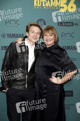 Musicalpremiere 'Ku'damm 56 - Das Musical' in Berlin