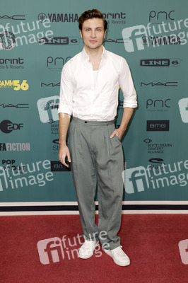 Musicalpremiere 'Ku'damm 56 - Das Musical' in Berlin