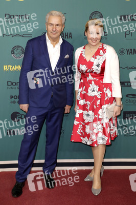 Musicalpremiere 'Ku'damm 56 - Das Musical' in Berlin