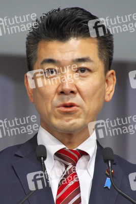 Pressekonferenz mit Kenta Izumi in Tokio