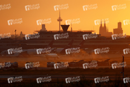 Symbolfoto Köln Bonn Airport vor der Pandemie
