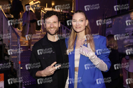Silvestershow 'Celebrate at the Gate - Willkommen 2022' in Berlin