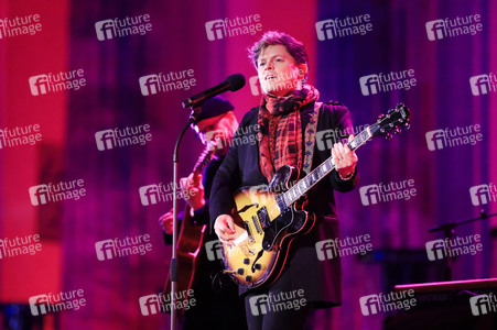 Silvestershow 'Celebrate at the Gate - Willkommen 2022' in Berlin
