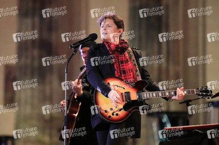 Silvestershow 'Celebrate at the Gate - Willkommen 2022' in Berlin