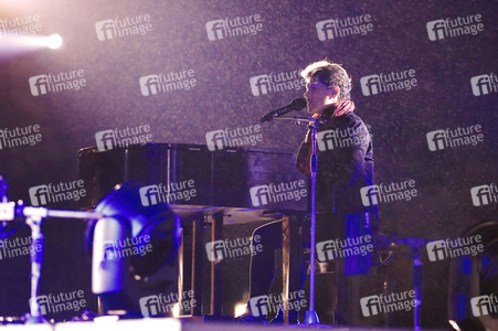 Silvestershow 'Celebrate at the Gate - Willkommen 2022' in Berlin