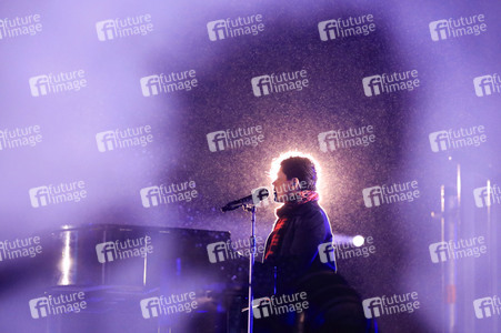Silvestershow 'Celebrate at the Gate - Willkommen 2022' in Berlin