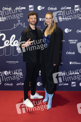 Silvestershow 'Celebrate at the Gate - Willkommen 2022' in Berlin