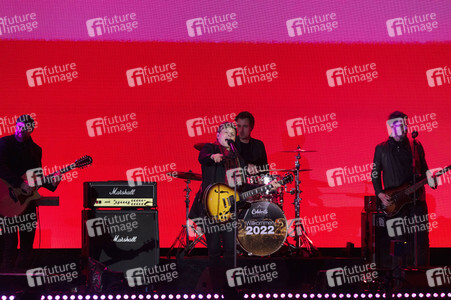 Silvestershow 'Celebrate at the Gate - Willkommen 2022' in Berlin