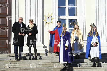 Frank-Walter Steinmeier empfängt die Sternsinger in Berlin