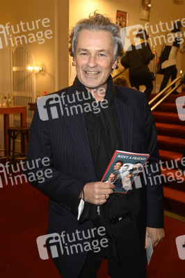Theaterpremiere 'Rent a Friend' in Berlin