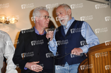 Theaterpremiere 'Rent a Friend' in Berlin