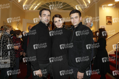 Theaterpremiere 'Rent a Friend' in Berlin