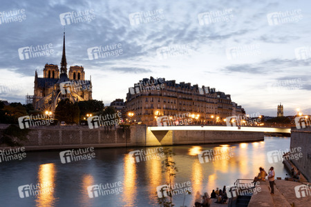 Sightseeing Paris