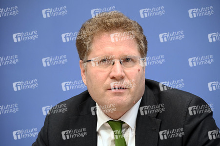 Pressekonferenz Eröffnungsbilanz Klimaschutz in Berlin