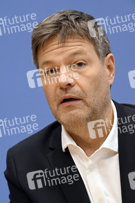 Pressekonferenz Eröffnungsbilanz Klimaschutz in Berlin