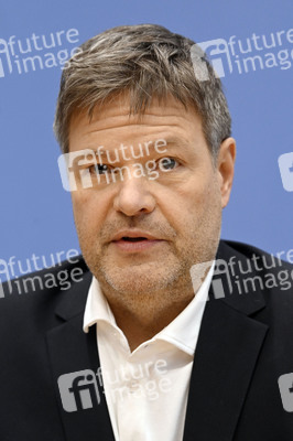 Pressekonferenz Eröffnungsbilanz Klimaschutz in Berlin