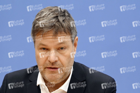 Pressekonferenz Eröffnungsbilanz Klimaschutz in Berlin