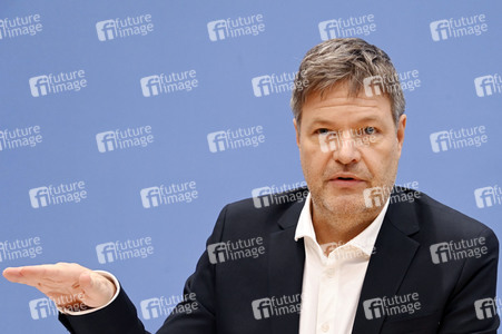Pressekonferenz Eröffnungsbilanz Klimaschutz in Berlin