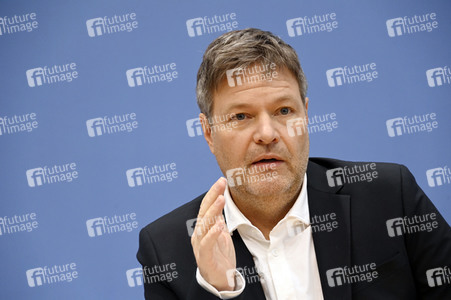 Pressekonferenz Eröffnungsbilanz Klimaschutz in Berlin