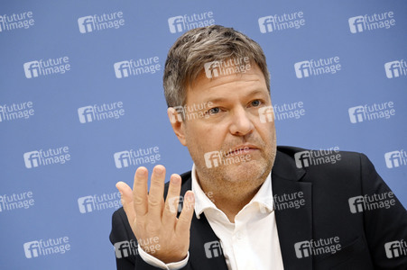 Pressekonferenz Eröffnungsbilanz Klimaschutz in Berlin