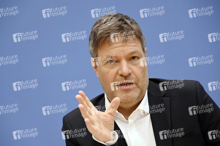 Pressekonferenz Eröffnungsbilanz Klimaschutz in Berlin