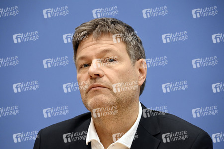 Pressekonferenz Eröffnungsbilanz Klimaschutz in Berlin