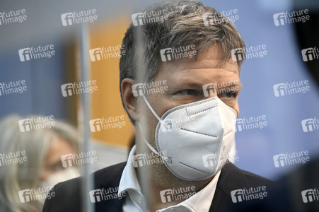 Pressekonferenz Eröffnungsbilanz Klimaschutz in Berlin