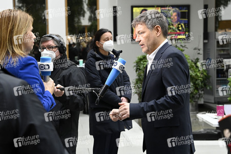 Pressekonferenz Eröffnungsbilanz Klimaschutz in Berlin