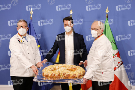 Übergabe der Neujahrsbrezel an Hendrik Wüst in Düsseldorf