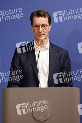 Übergabe der Neujahrsbrezel an Hendrik Wüst in Düsseldorf