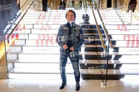 Ausstellungs- und Serienpräsentation 'Raphaelismo' in Madrid