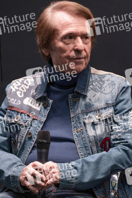 Ausstellungs- und Serienpräsentation 'Raphaelismo' in Madrid