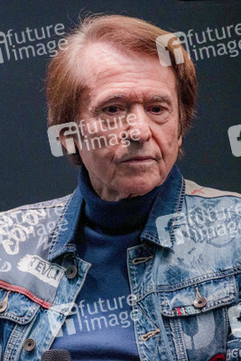 Ausstellungs- und Serienpräsentation 'Raphaelismo' in Madrid